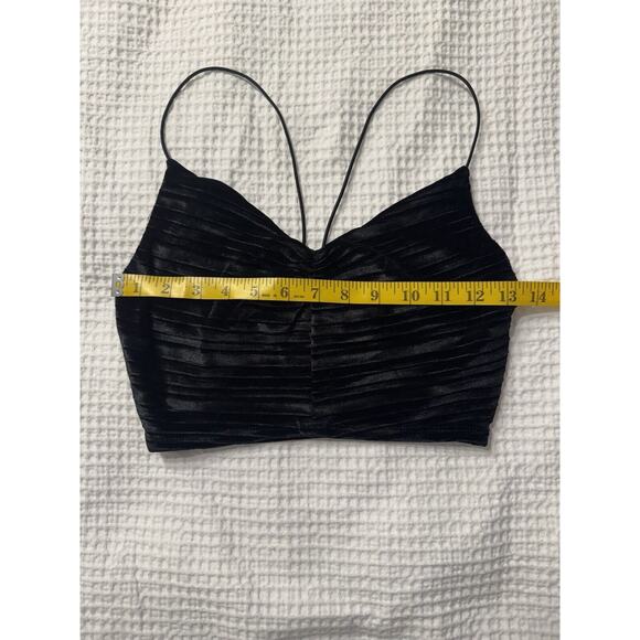 Black Velvet Crop Top Wild Fable Size XS Spaghetti Strap Holiday Fancy Party - Picture 4 of 7